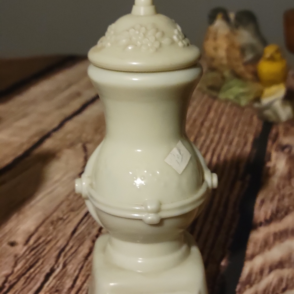 !**70s Avon Country Store Coffee Decanter cologne bottle (Sonnet)